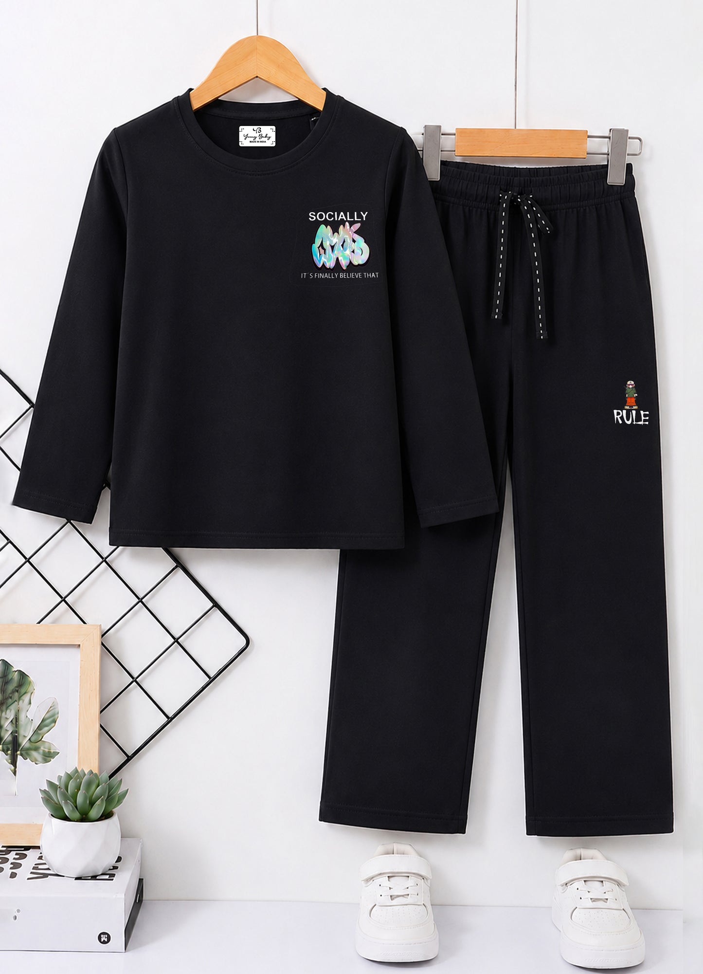YB - 213 - Black