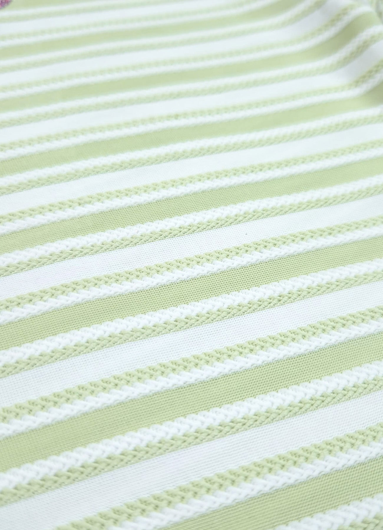 YB - 28 - Green